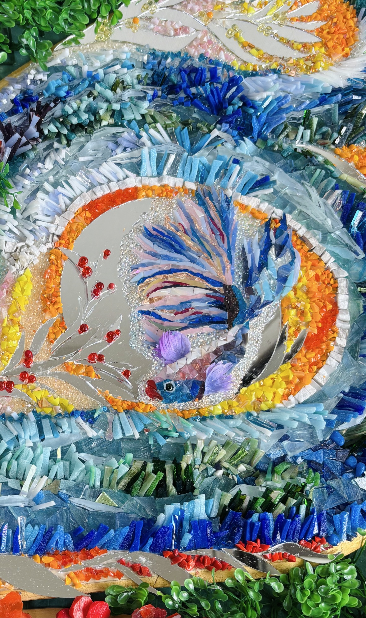 壁面アート（蝶と魚の対話）