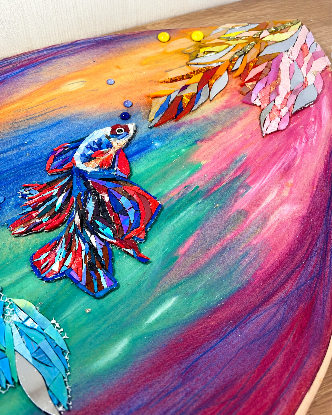 壁面アート(蝶と魚の対話)