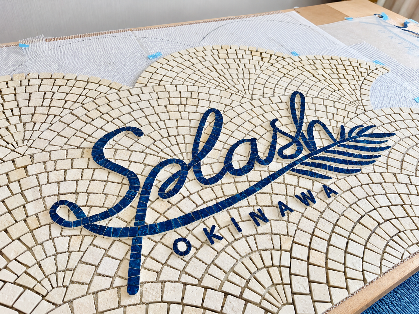 店舗床ロゴ(Splash okinawa2号店)